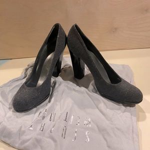 Wool Stuart Weitzman pumps in excellent condition